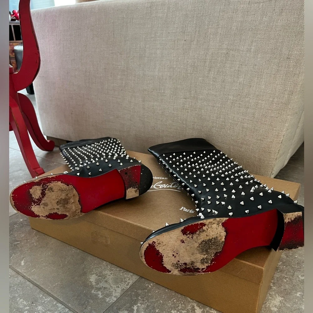 Authentic Christian Louboutin women’s 41.5 Meneboot Flat Calf Spikes - Picture 5 of 9